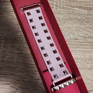 Valentino RockStud Bracelet 🩷